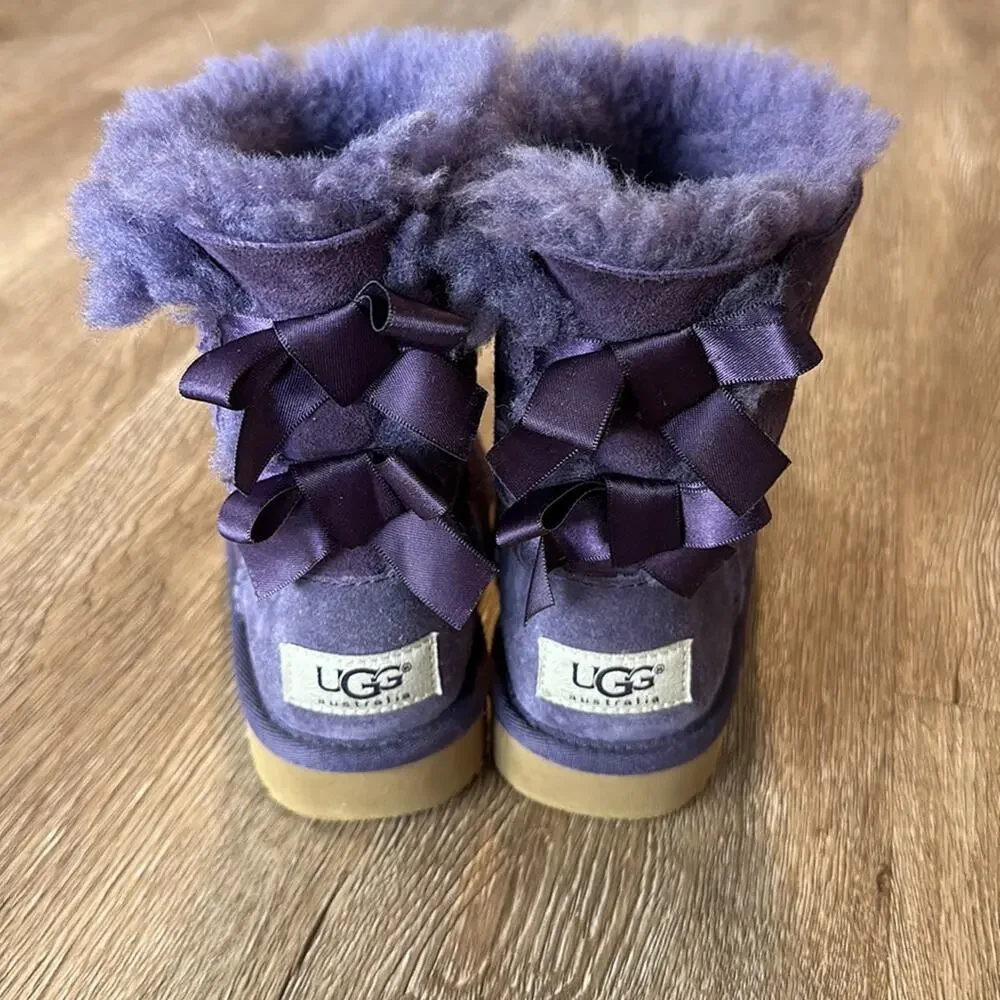 UGG Bailey‎ Bow II Boots Eggplant Purple Size 9 Winter Sheepskin